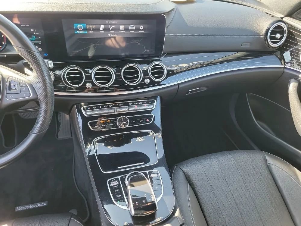 Used 2017 Mercedes-Benz E 300 4MATIC image 14