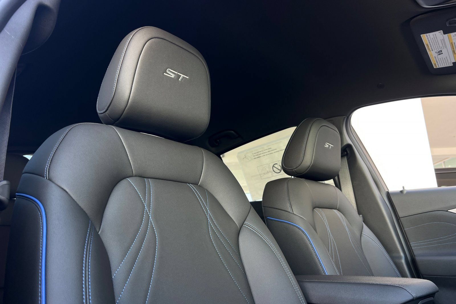 New 2026 Buick Envista Sport Touring w/ Convenience I Package FWD image 18