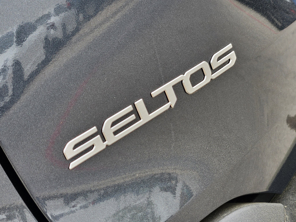 New 2026 Kia Seltos EX image 8