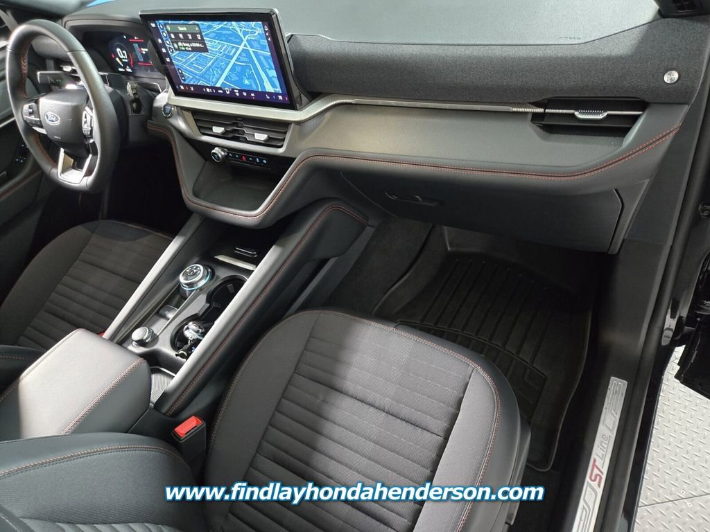 Used 2025 Ford Explorer ST-Line image 22