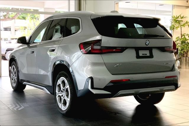Used 2023 BMW X1 xDrive28i AWD/4WD image 5