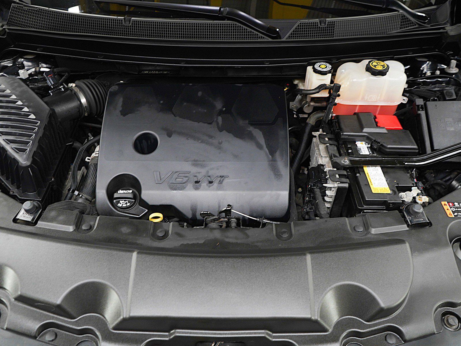 Used 2021 Chevrolet Traverse RS w/ LPO, Floor Liner Package AWD/4WD image 34