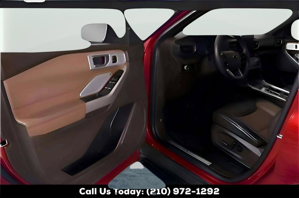 Used 2023 Ford Explorer King Ranch w/ Technology Package RWD image 10