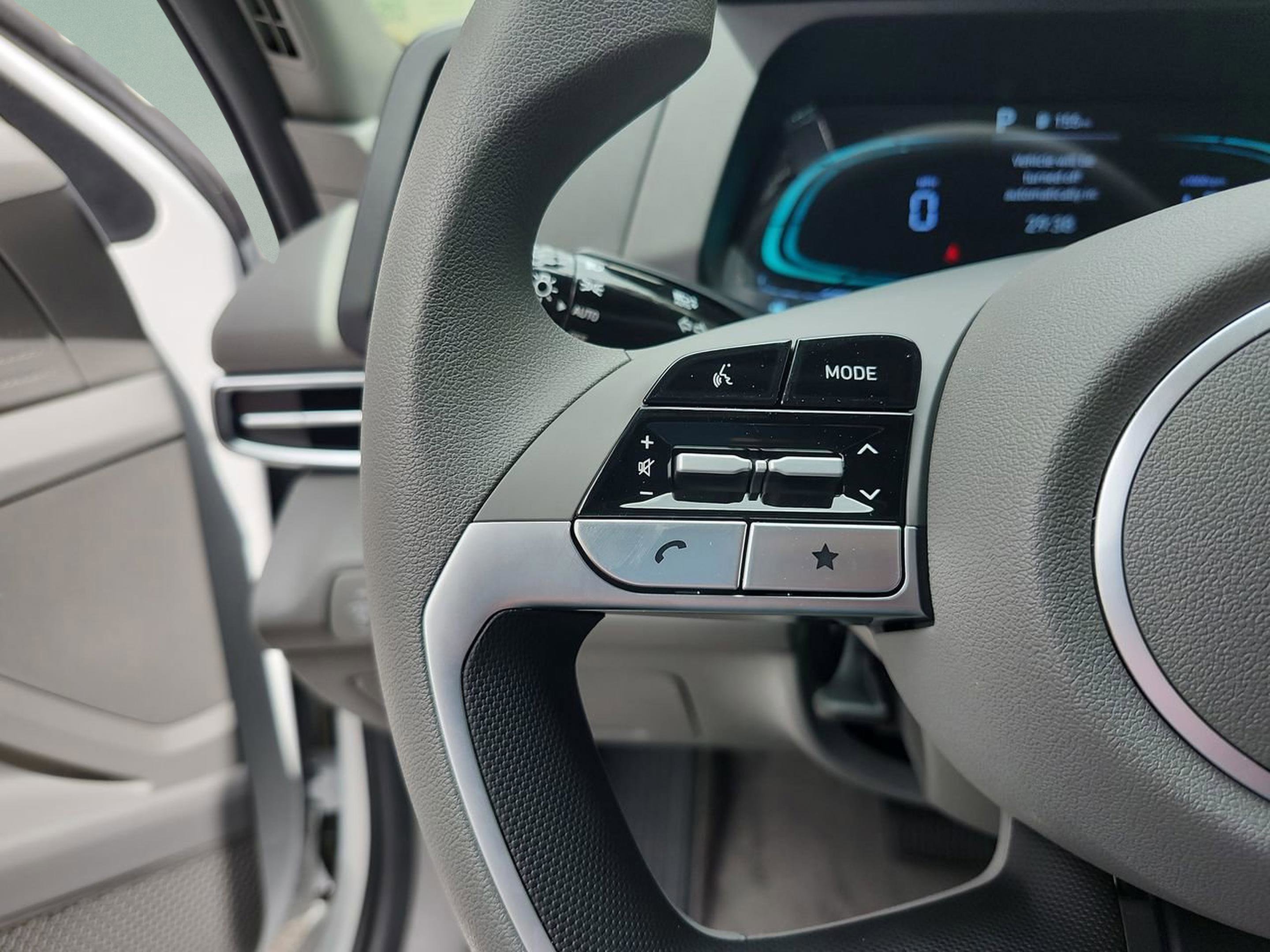 New 2026 Hyundai Elantra Hybrid FWD image 12