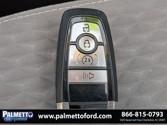 Used 2021 Ford Escape SE w/ SE Sport Appearance Package image 28