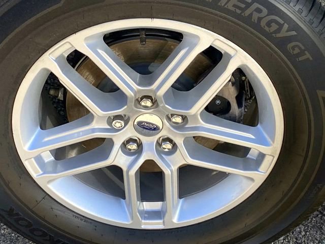 Used 2026 Ford Explorer Active AWD/4WD image 33