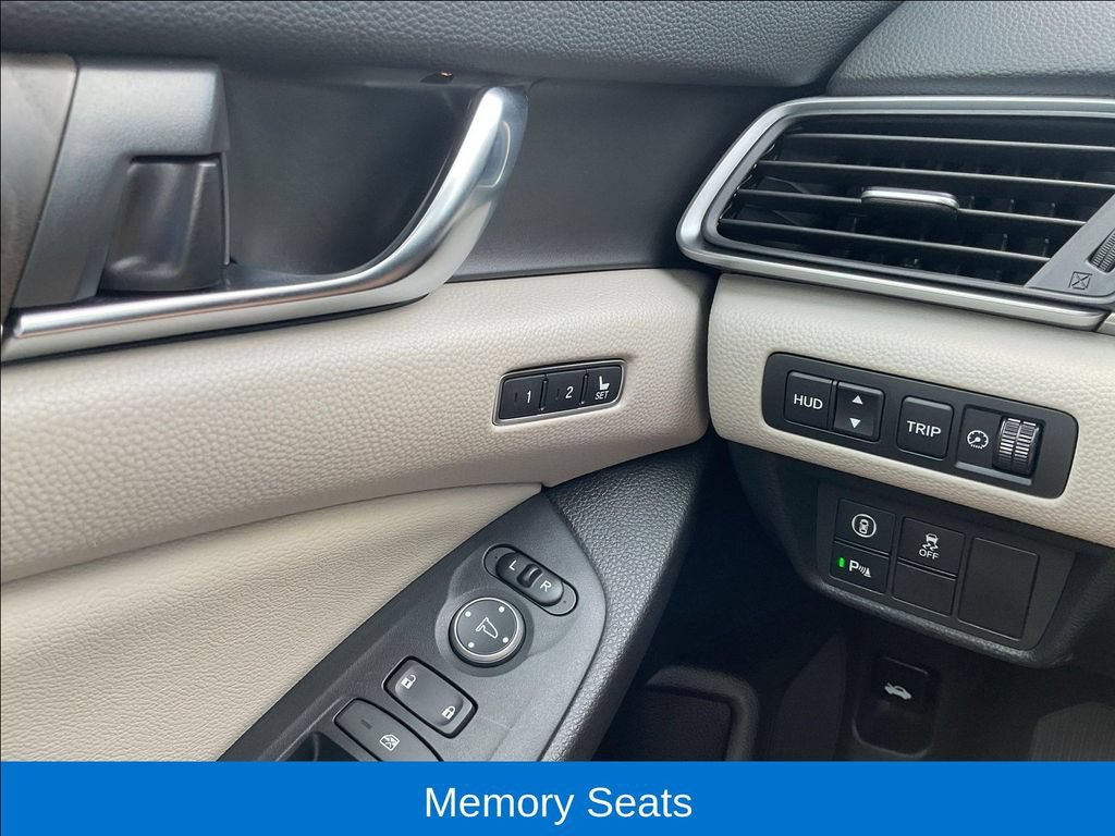 Certified 2018 Honda Accord Touring image 13
