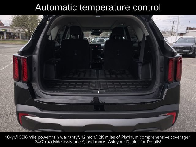 Certified 2024 Kia Sorento X-Line EX AWD/4WD image 15