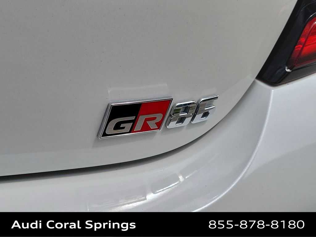 Used 2022 Toyota GR86 image 15