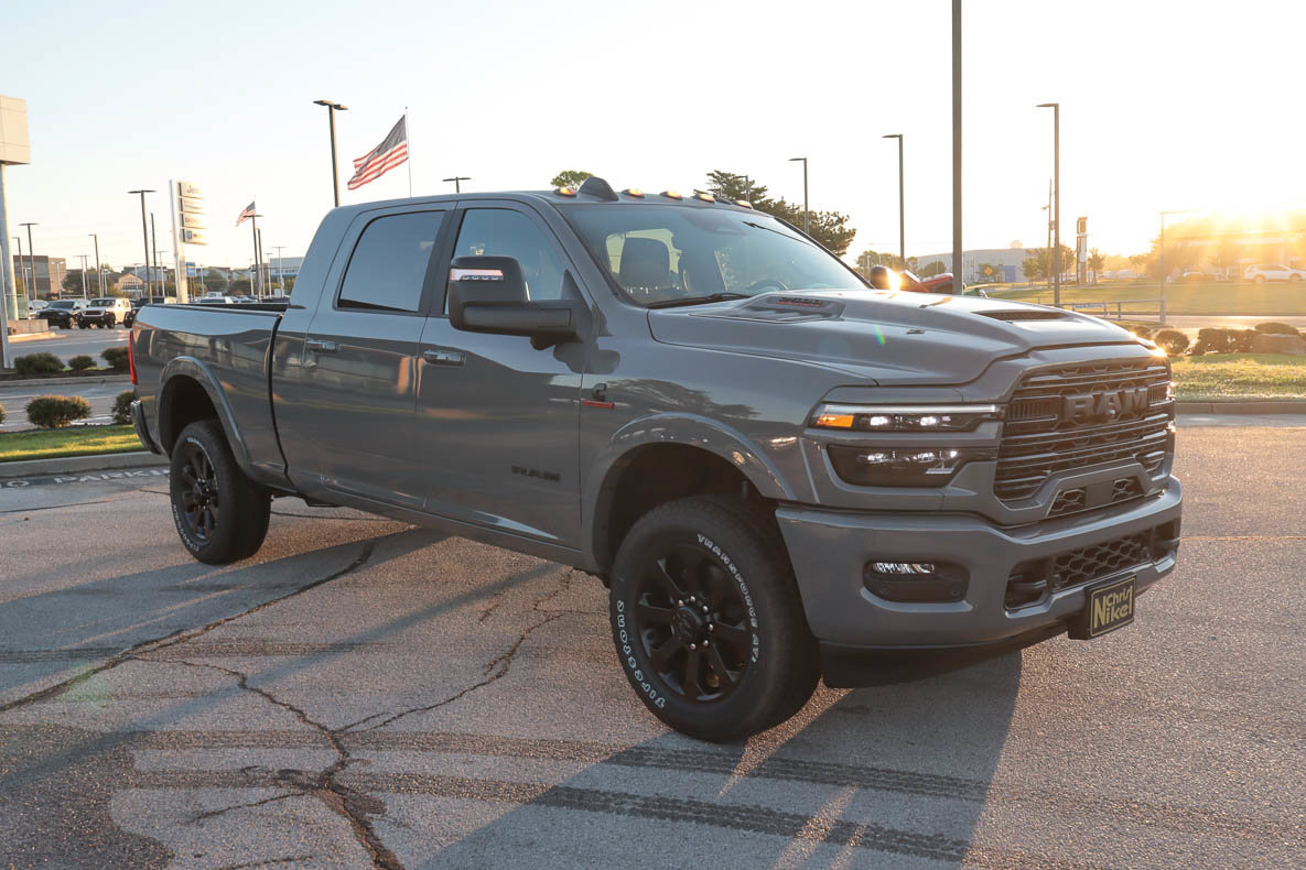 New 2027 RAM 2500 Laramie AWD/4WD image 3
