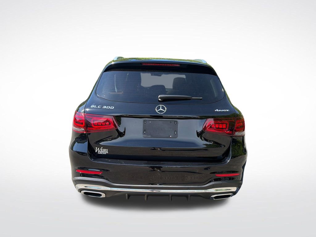 Used 2021 Mercedes-Benz GLC 300 4MATIC w/ AMG Line image 4