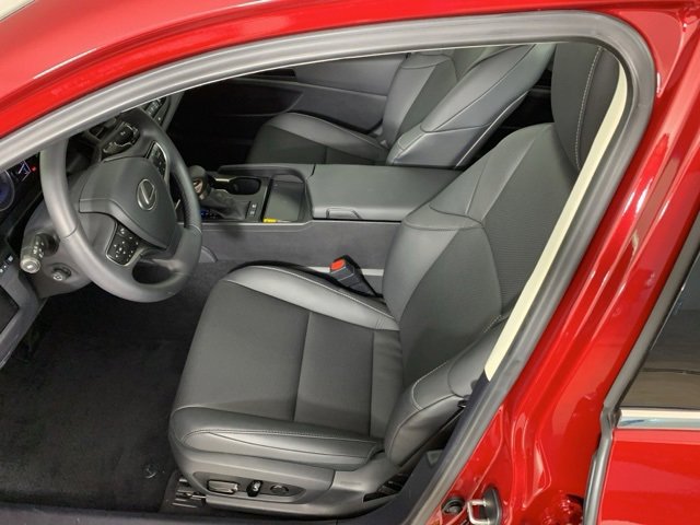 Used 2025 Lexus ES 300h F Sport w/ Accessory Package (Z2) image 32