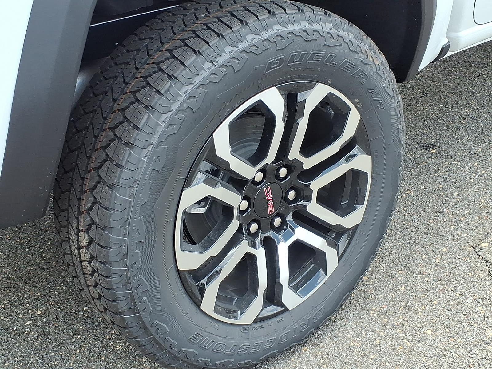 New 2026 GMC Canyon AT4 w/ Technology Plus Package AWD/4WD image 6