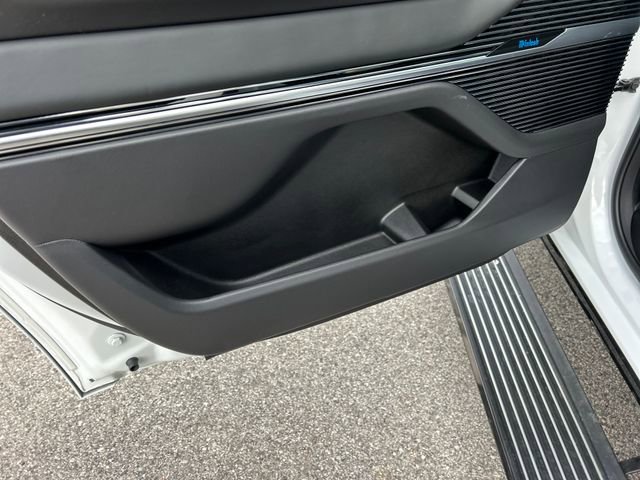 Used 2024 Jeep Grand Wagoneer Series III w/ Rear Seat Video Group 1 image 57