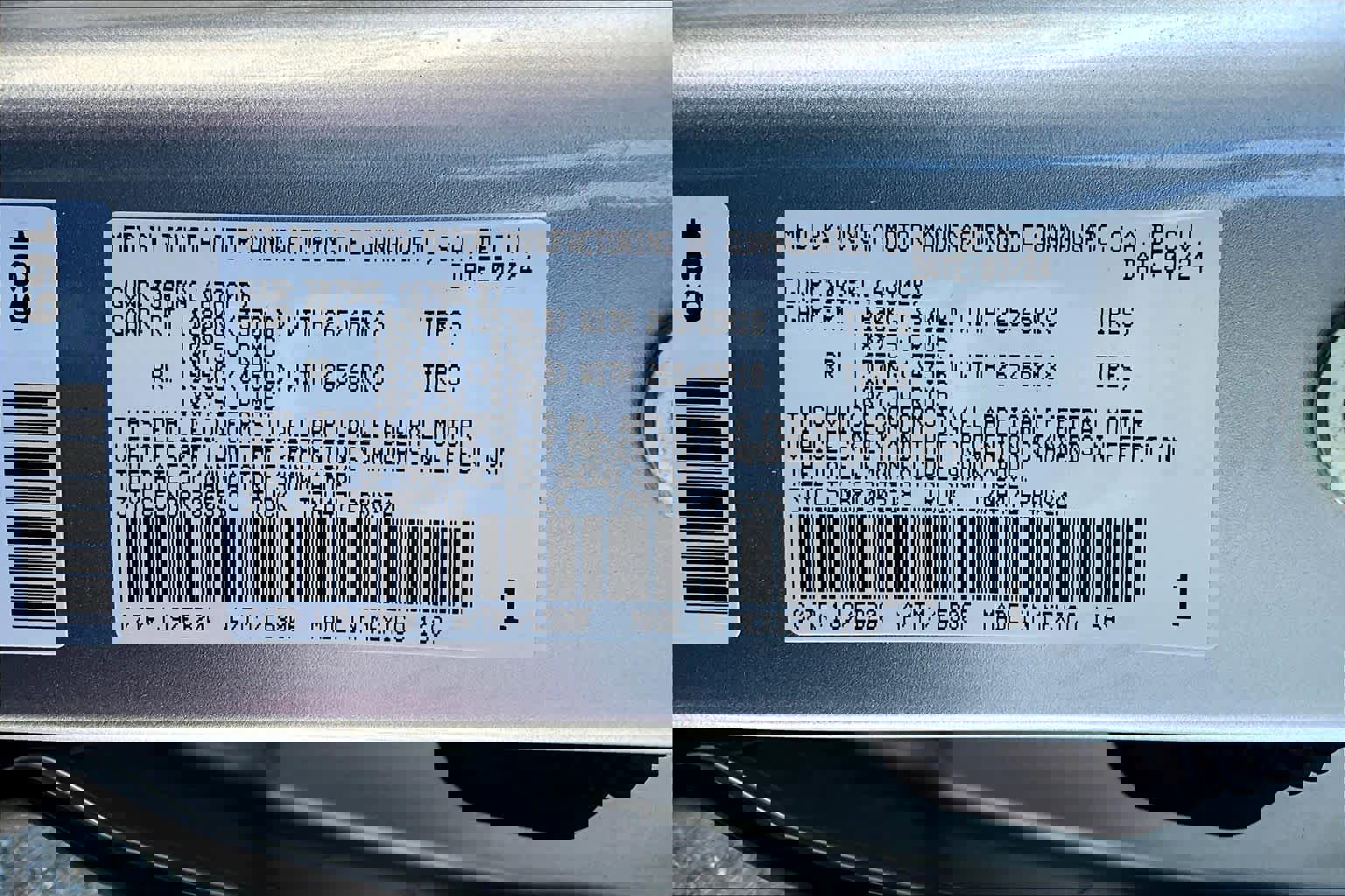 Used 2024 Toyota Tacoma Limited image 32