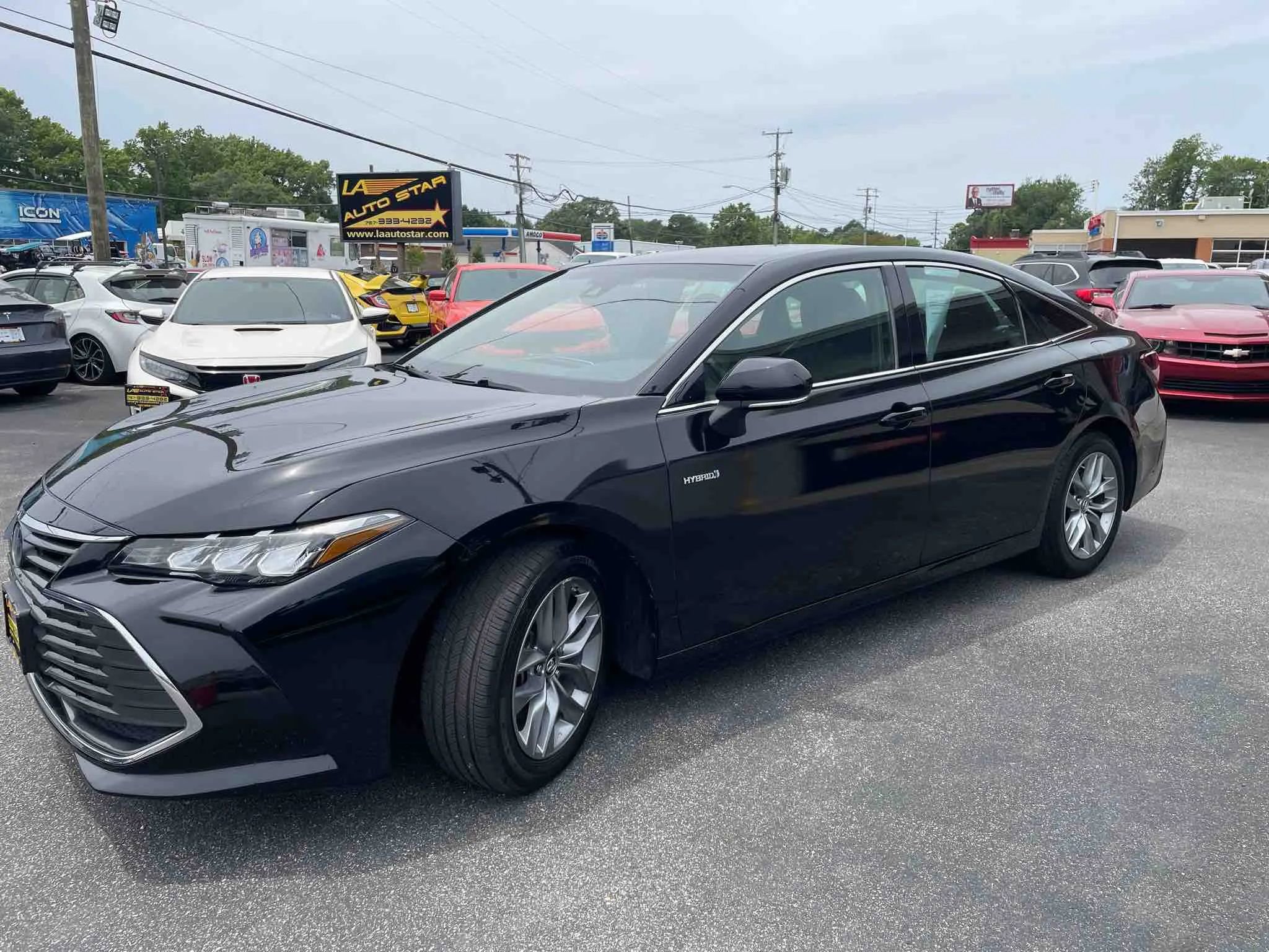 Used 2019 Toyota Avalon XLE image 7