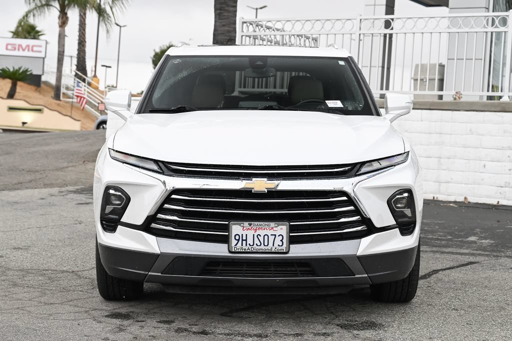 Used 2023 Chevrolet Blazer Premier FWD image 3