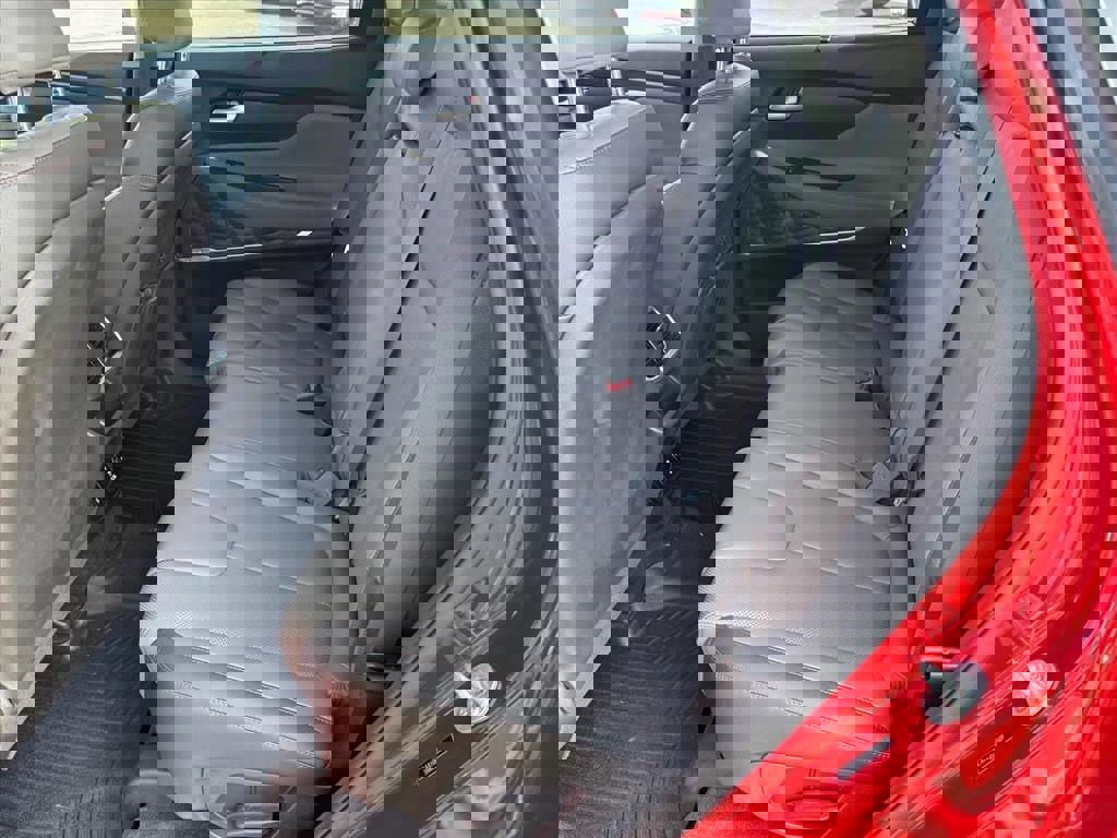 Used 2020 Hyundai Santa Fe Limited image 10