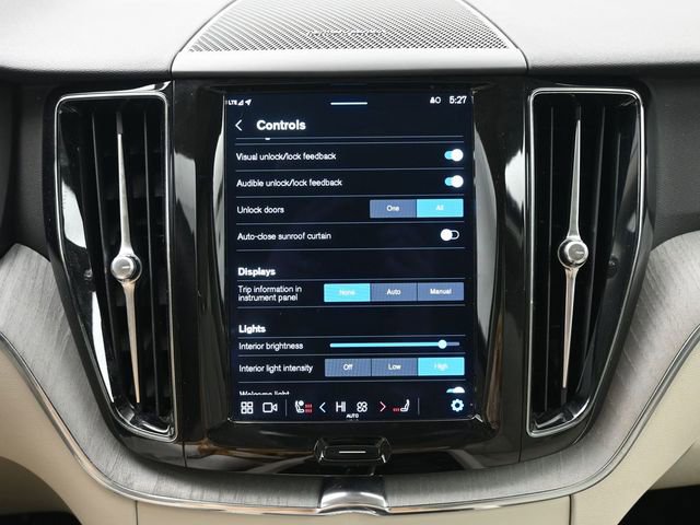 Used 2023 Volvo XC60 B5 Plus w/ Climate Package image 17