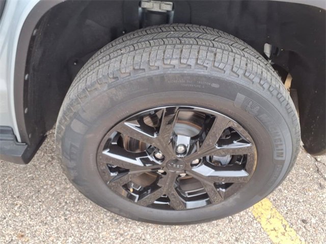 Used 2021 Jeep Grand Cherokee L Limited image 16