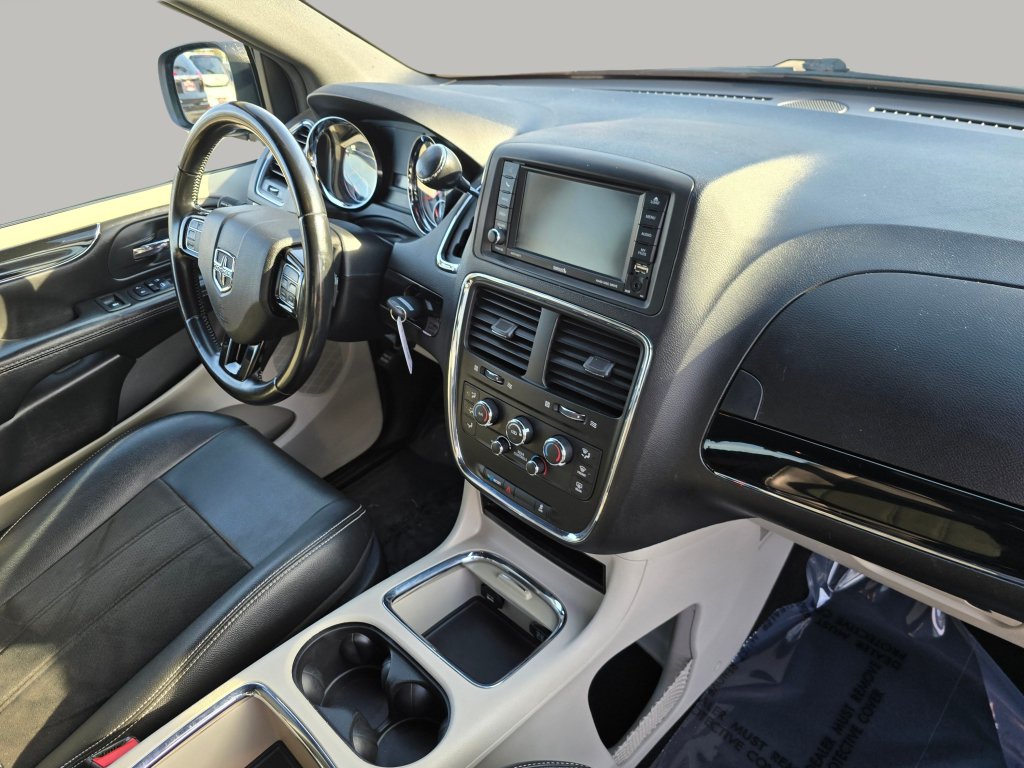 Used 2020 Dodge Grand Caravan SXT FWD image 28