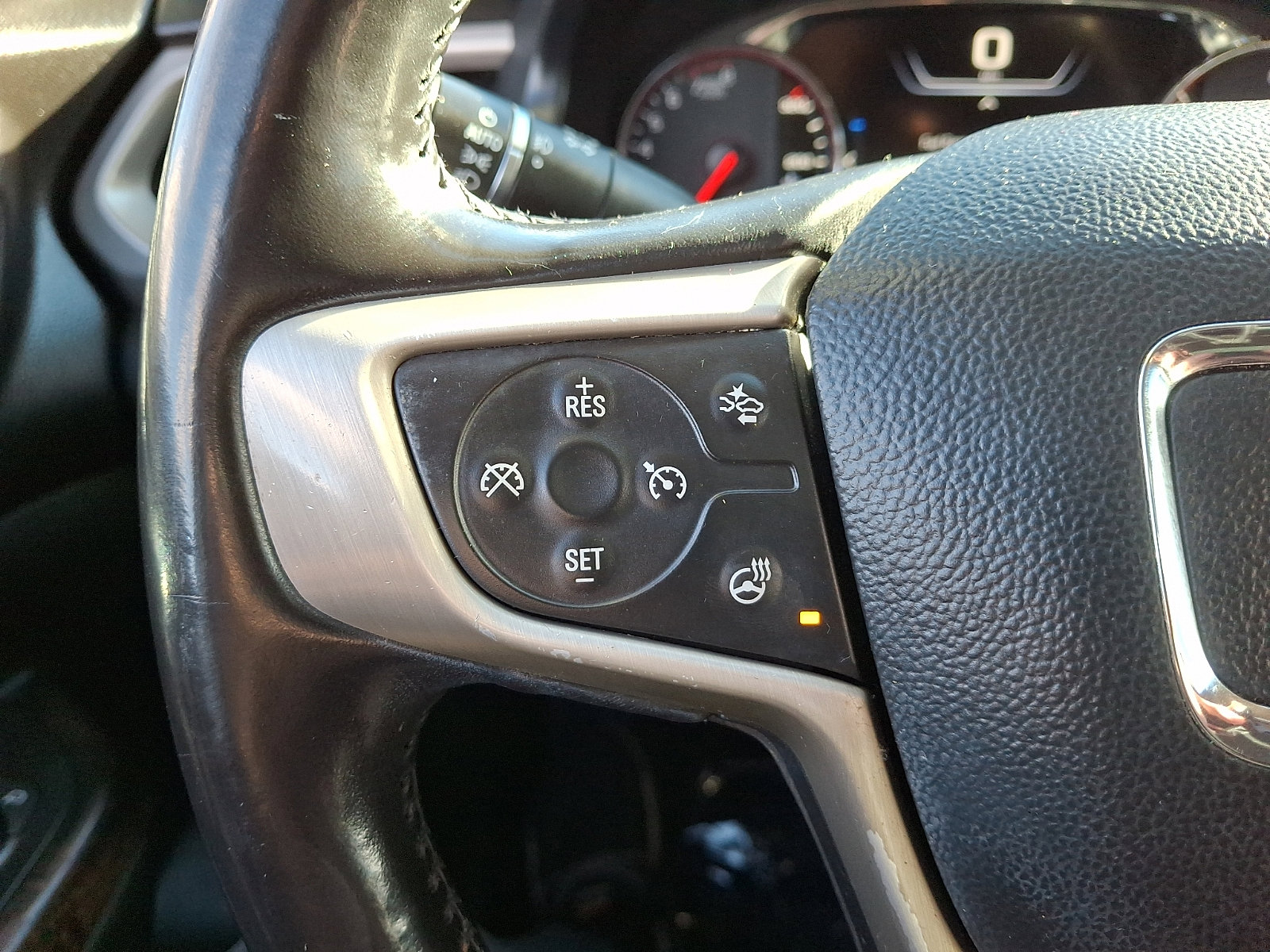 Used 2021 GMC Acadia Denali w/ Denali Technology Package image 20