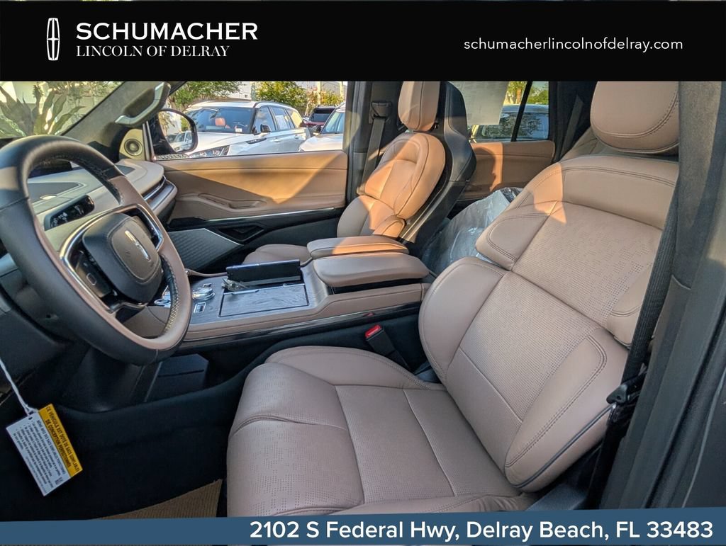 New 2026 Lincoln Navigator L Black Label AWD/4WD image 10