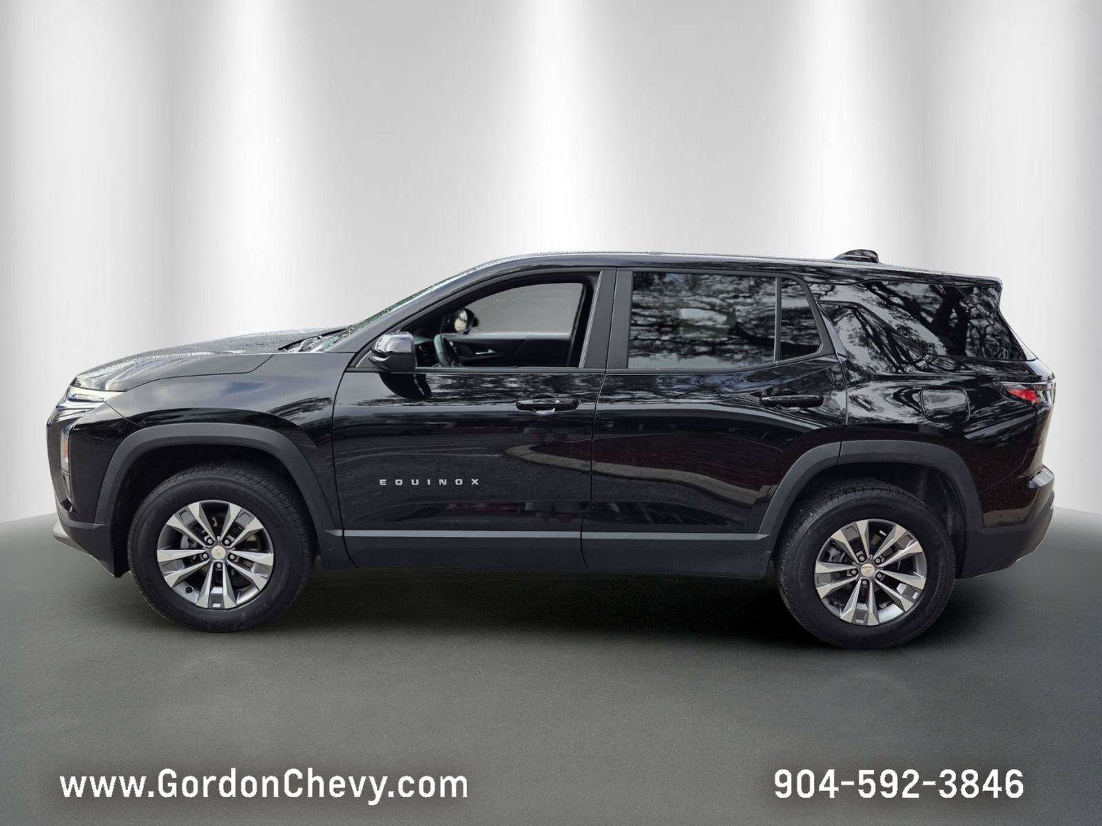 Certified 2025 Chevrolet Equinox LT FWD image 2