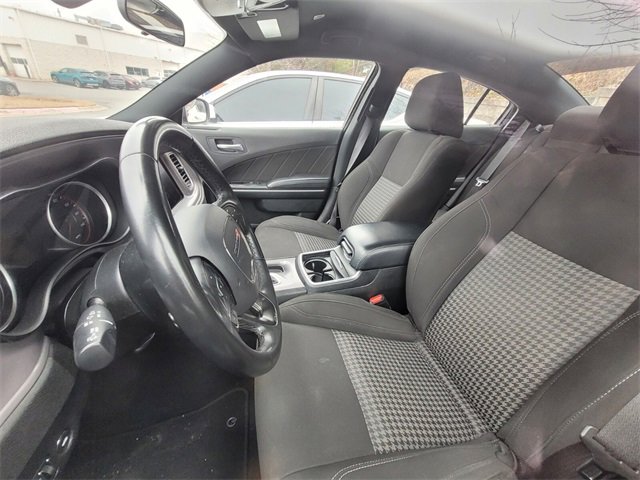 Used 2023 Dodge Charger SXT image 5
