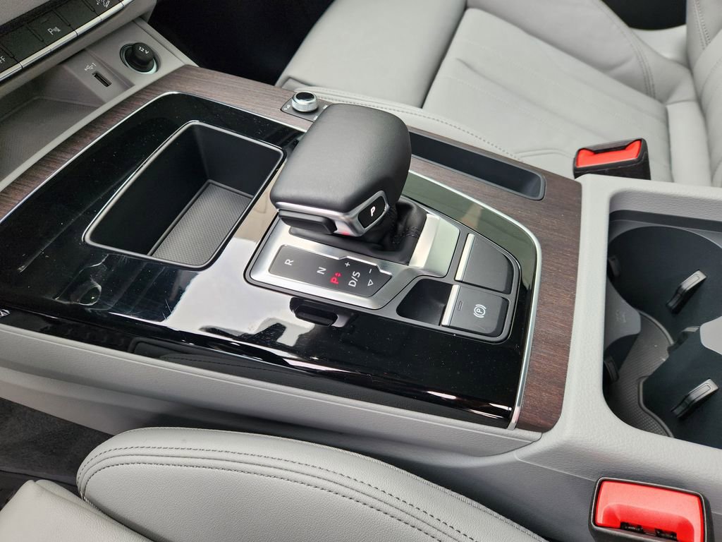 Used 2025 Audi Q5 e Premium image 19