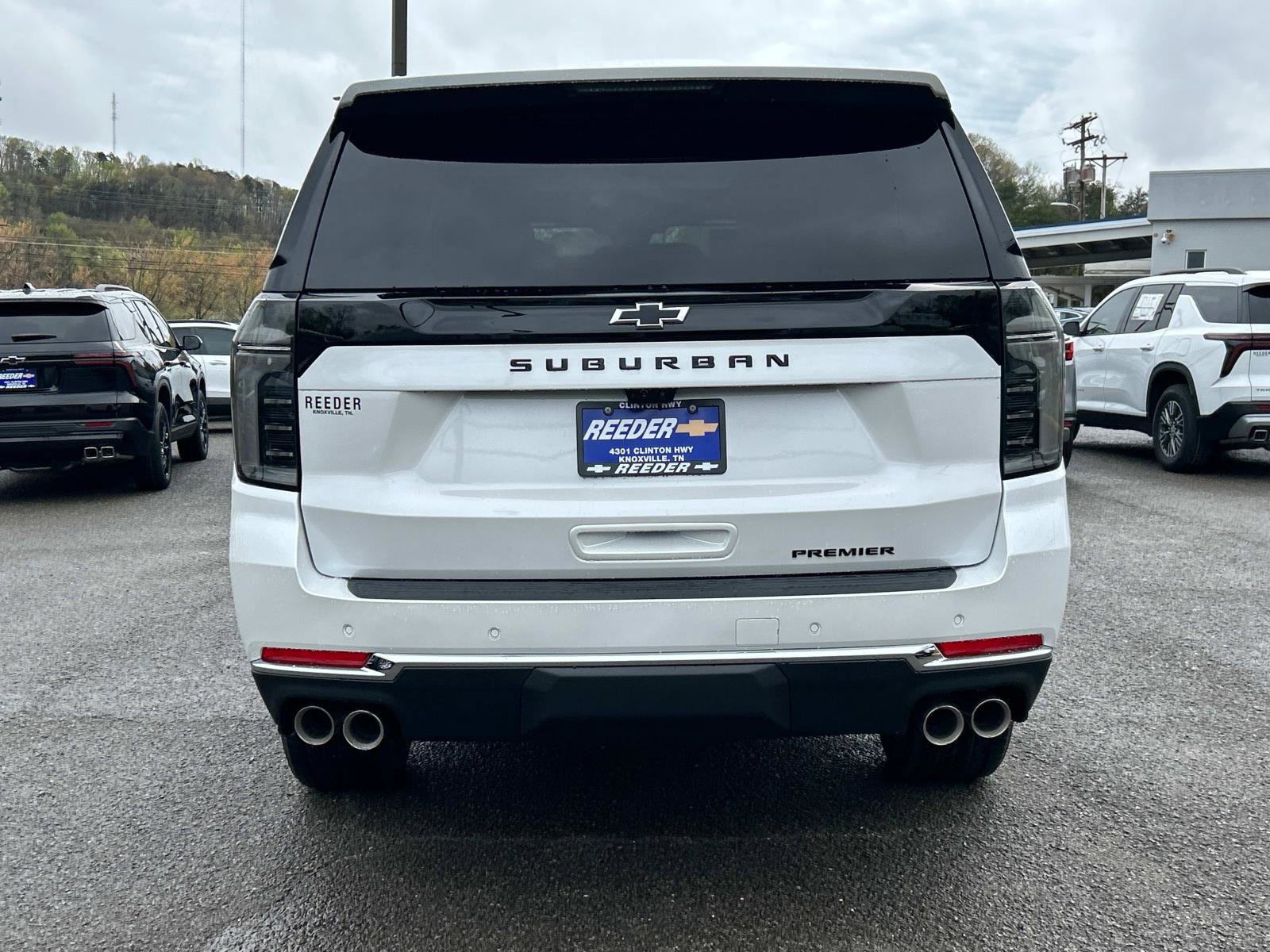 New 2025 Chevrolet Suburban Premier image 4