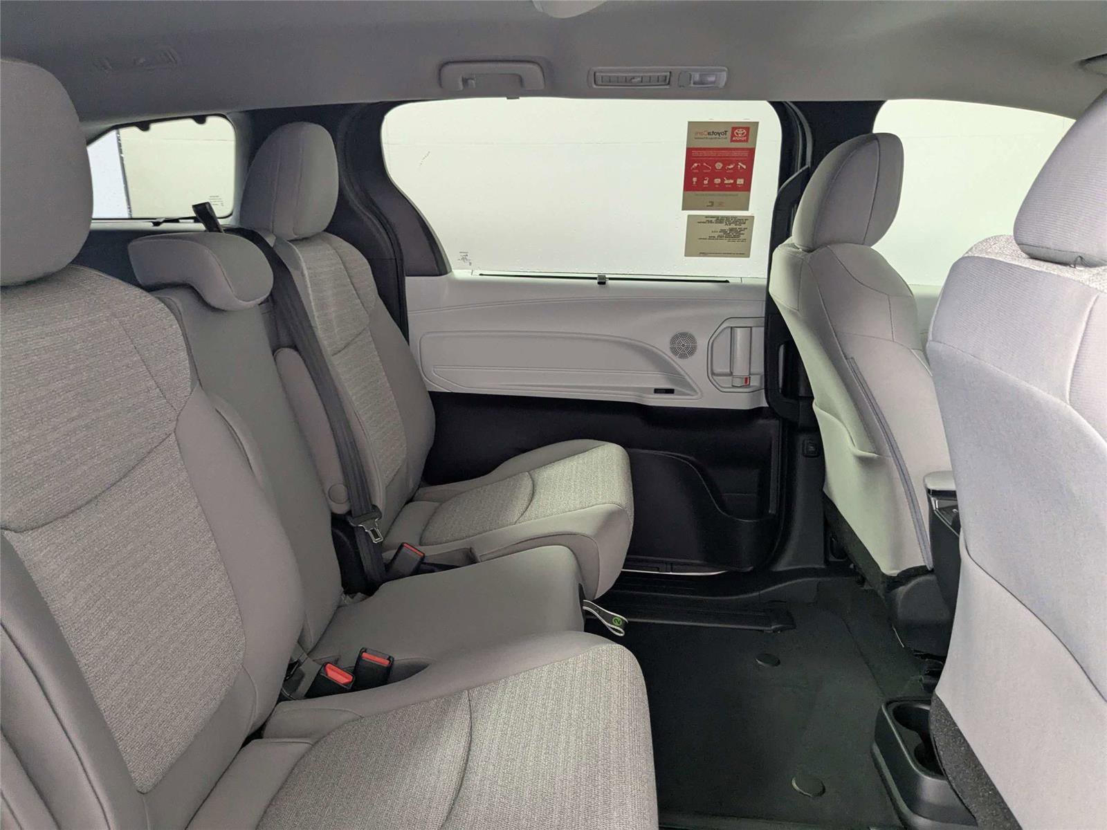 New 2026 Toyota Sienna LE image 21