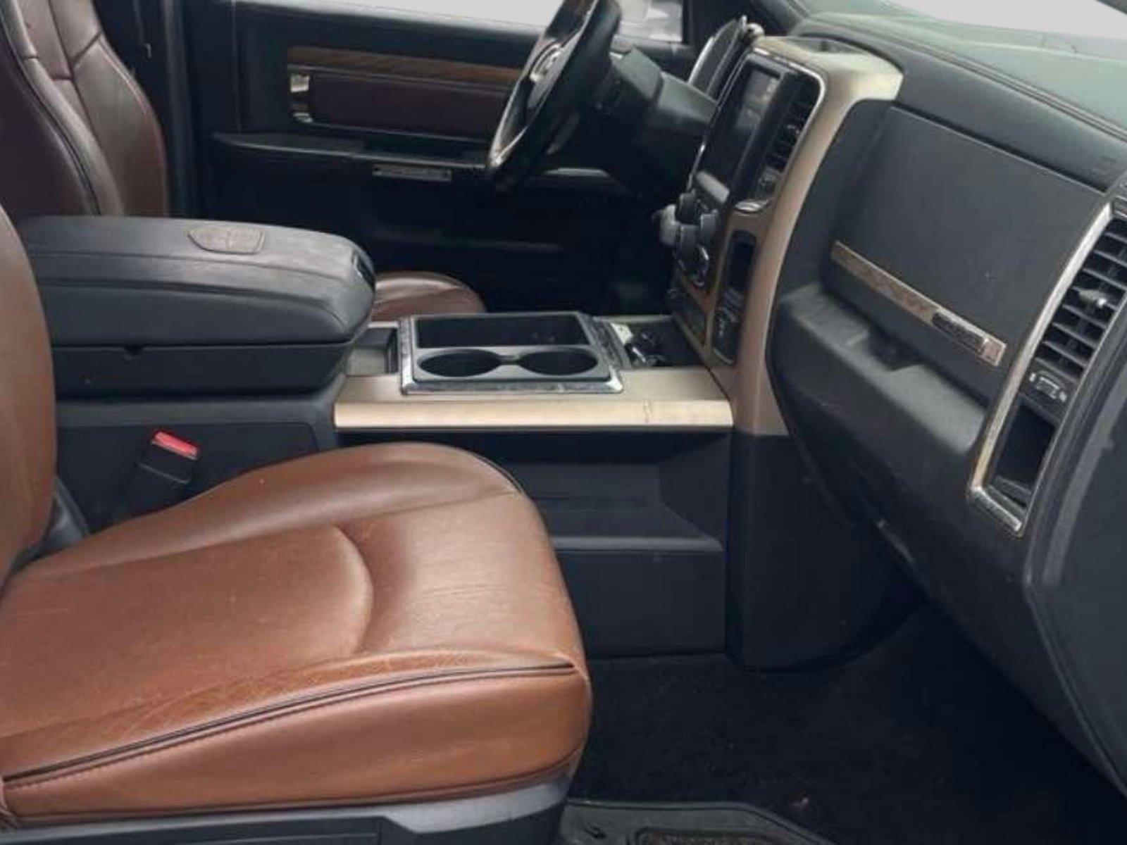 Used 2014 RAM 1500 Laramie Longhorn w/ Convenience Group image 3