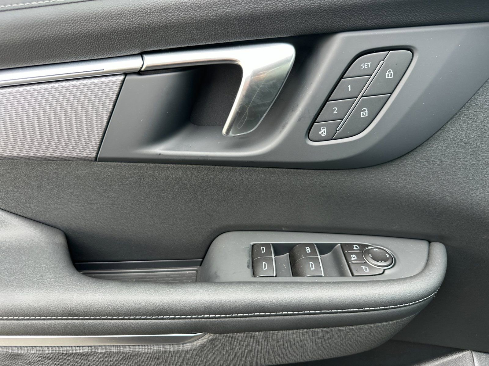 New 2026 Buick Enclave Sport Touring w/ Power Package FWD image 11