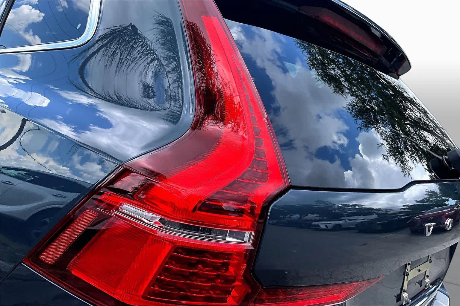 Used 2020 Volvo XC60 T5 Inscription w/ Protection Package Premier FWD image 29