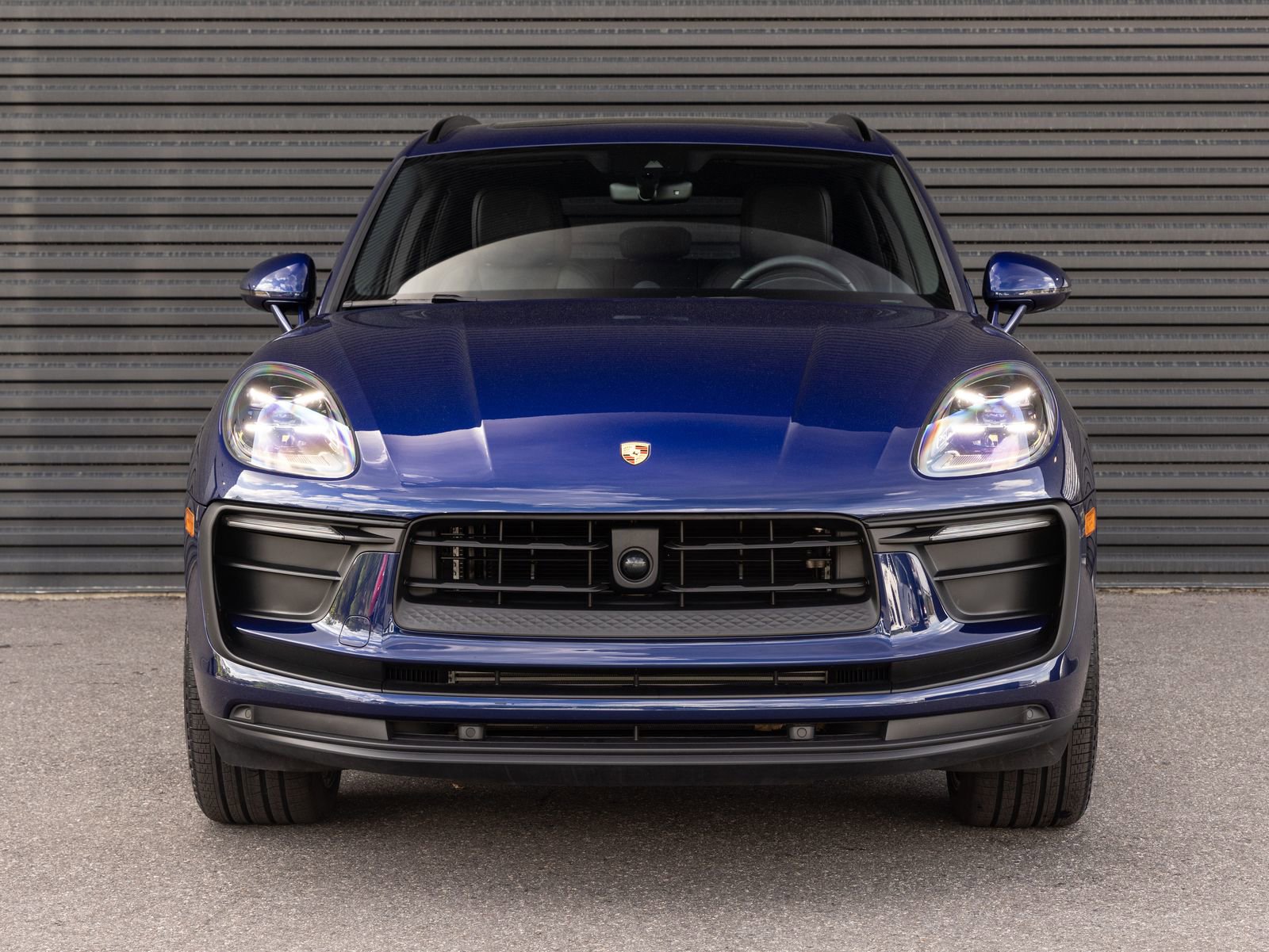 Certified 2025 Porsche Macan image 7