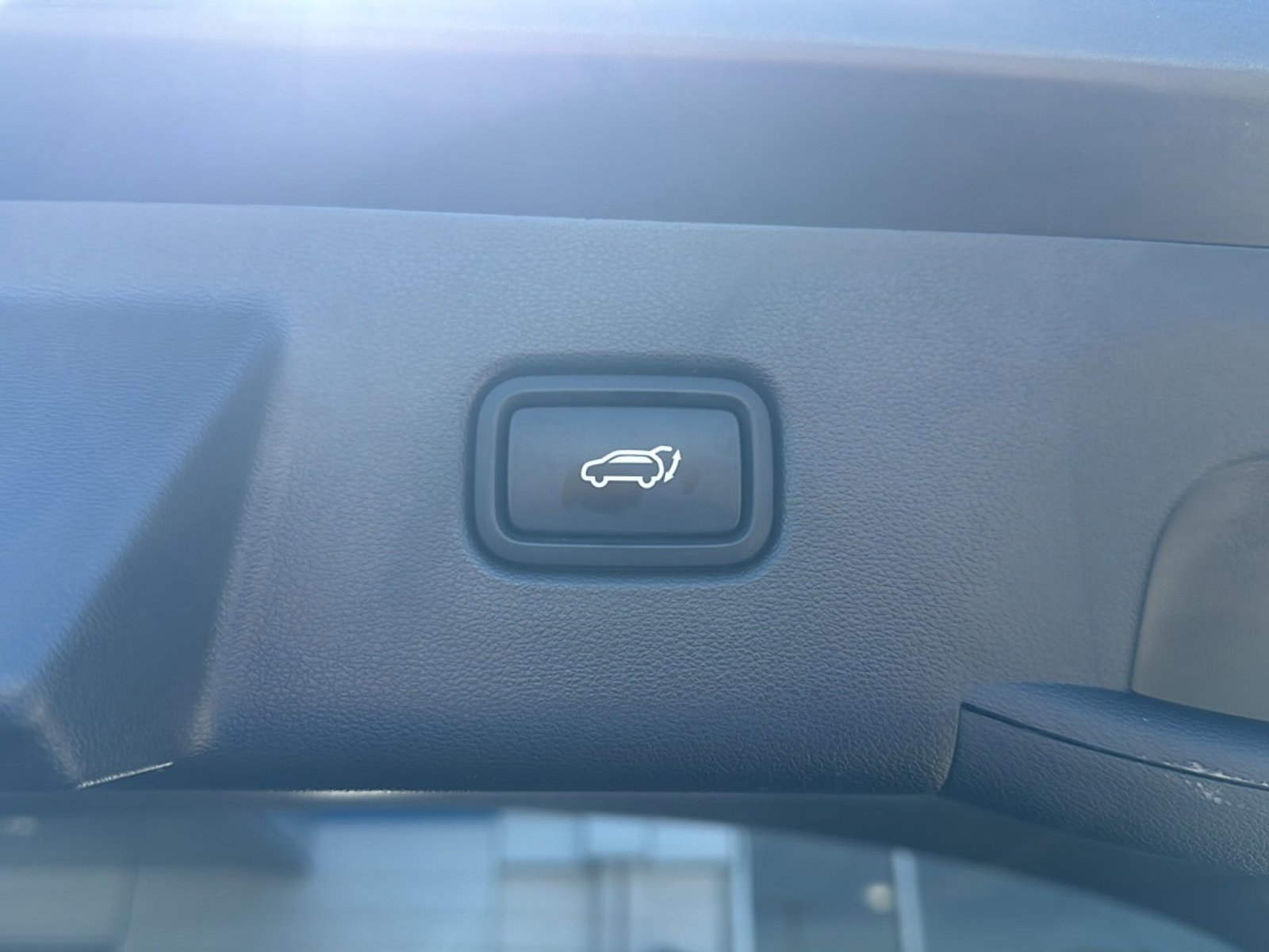 Used 2022 Hyundai Tucson Limited w/ Cargo Package AWD/4WD image 30