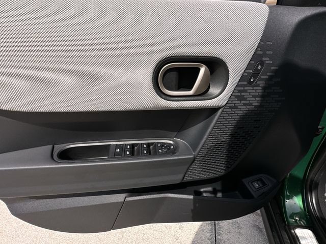 Used 2025 MINI Cooper S FWD image 21