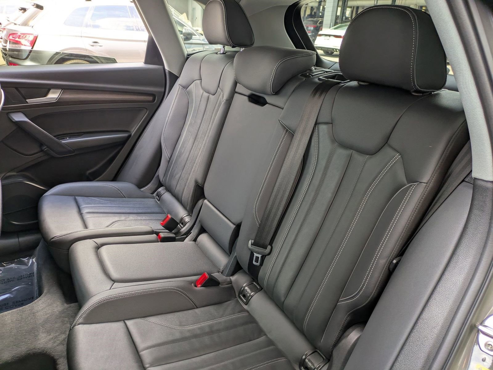 Used 2023 Audi Q5 e Premium w/ Convenience Package image 31