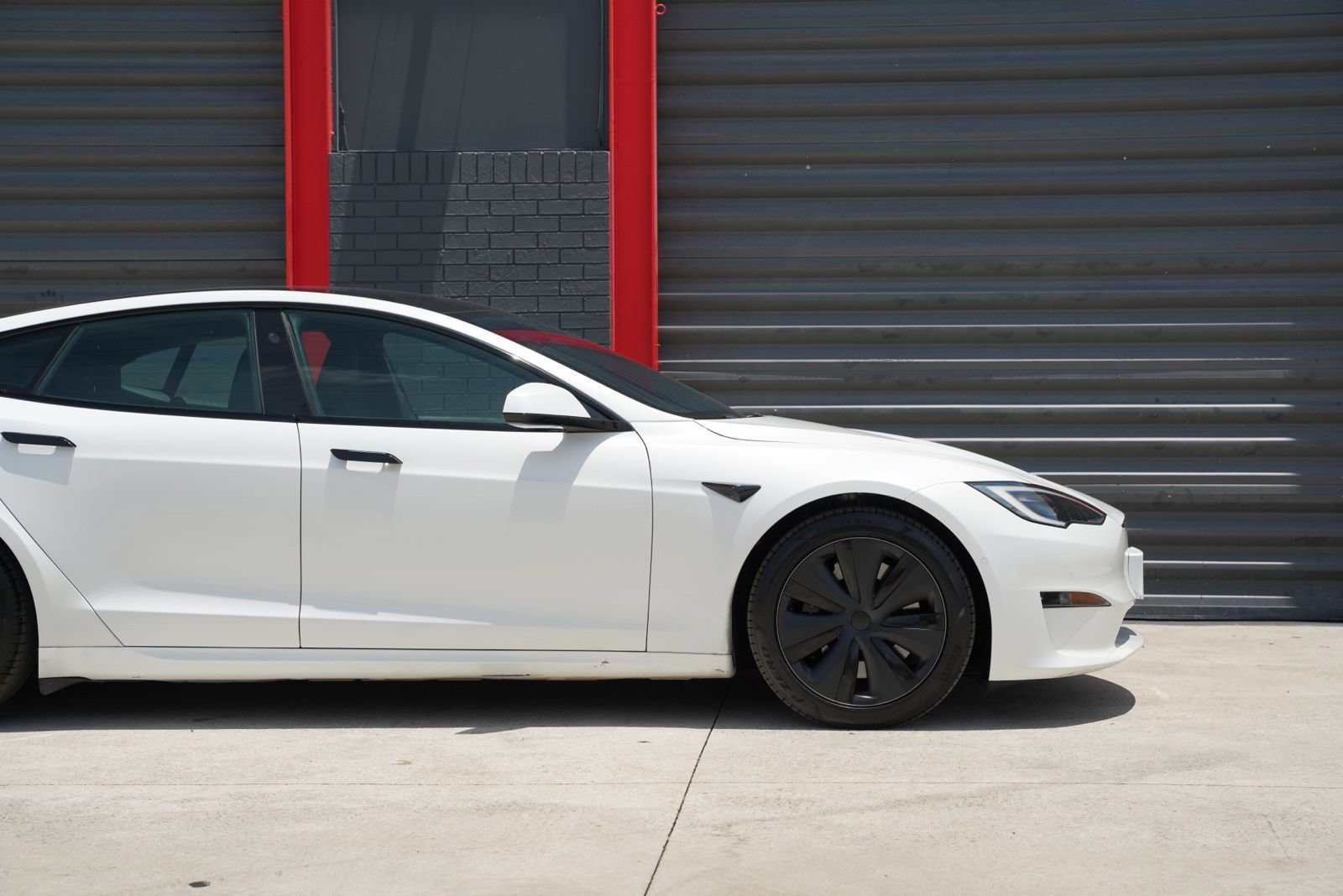 Used 2023 Tesla Model S AWD/4WD image 5