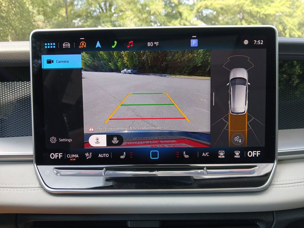 New 2025 Volkswagen Tiguan SE image 19