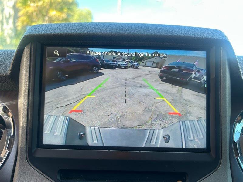 Used 2015 Ford F250 Lariat w/ Lariat Interior Package AWD/4WD image 18