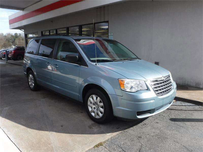 Used 2010 Chrysler Town & Country LX w/ PWR Convenience Group