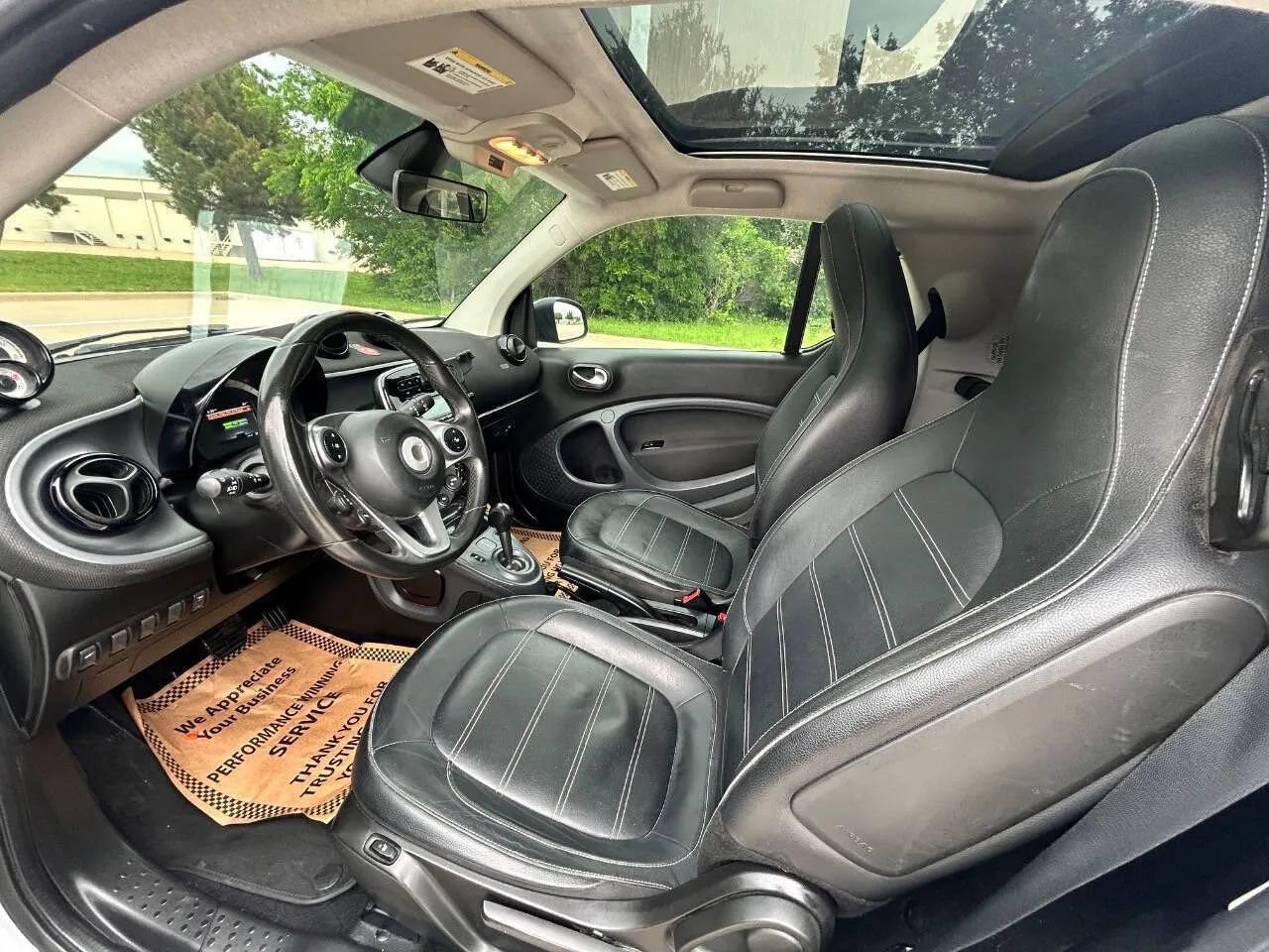 Used 2017 smart fortwo electric drive RWD image 12