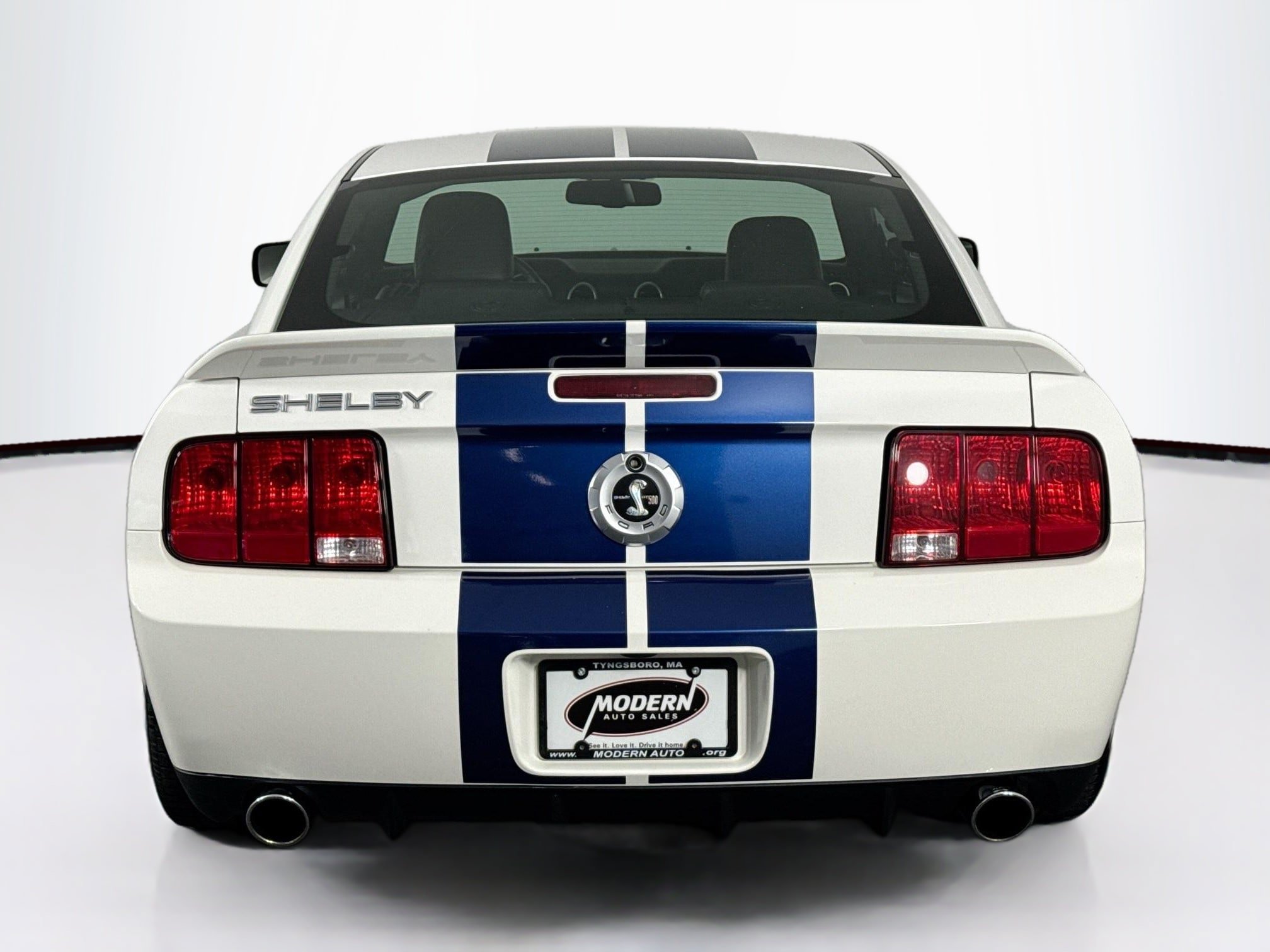 Used 2007 Ford Mustang Shelby GT500 RWD image 13