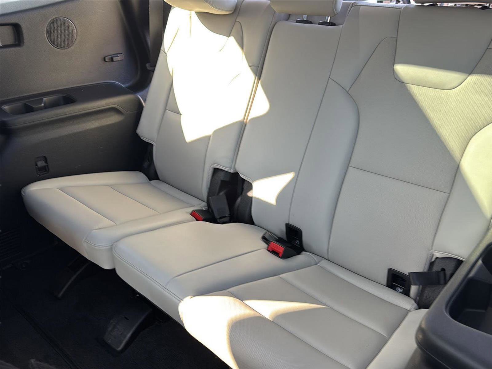 Used 2022 Kia Telluride SX AWD/4WD image 29