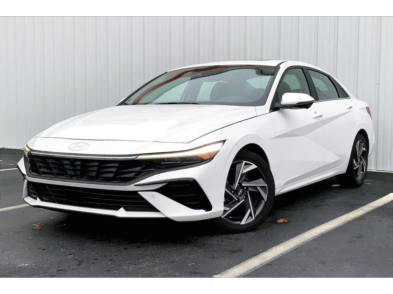 Used 2024 Hyundai Elantra Limited