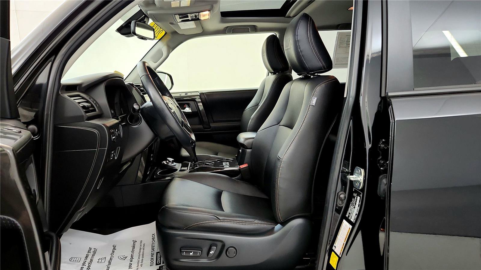 Used 2023 Toyota 4Runner 40th Anniversary SE image 25