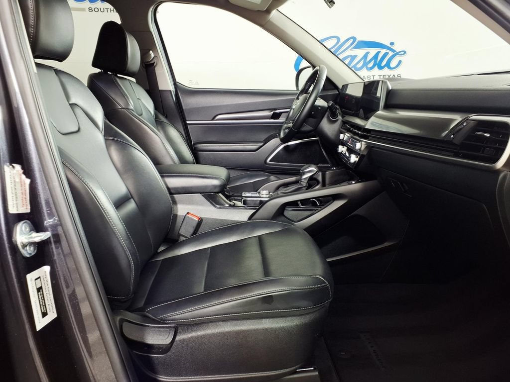 Used 2025 Kia Telluride S AWD/4WD image 12