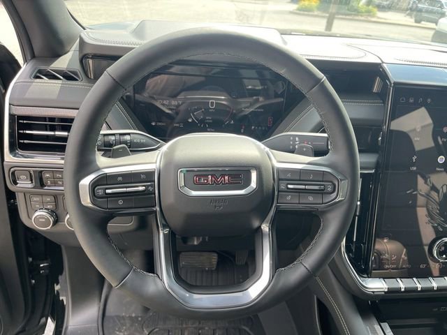 New 2026 GMC Yukon Elevation w/ LPO, Floor Liner Package AWD/4WD image 14